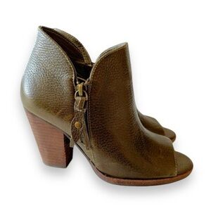 Mia Erika Olive Green Leather Peep Toe Ankle Boot Womens Size 6.5 Wood Heel Fall